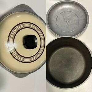 Vintage Club Aluminum 4 Qt. Dutch Oven Sour Dough Almond Cream Circle Camping